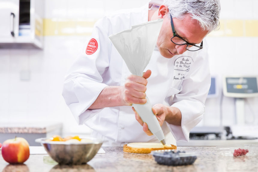 Reconversion professionnelle comment devenir pâtissier EBP Paris
